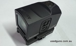 Complete with Weaver / Picatinny bases, ex dealer demo sight, all offers considered