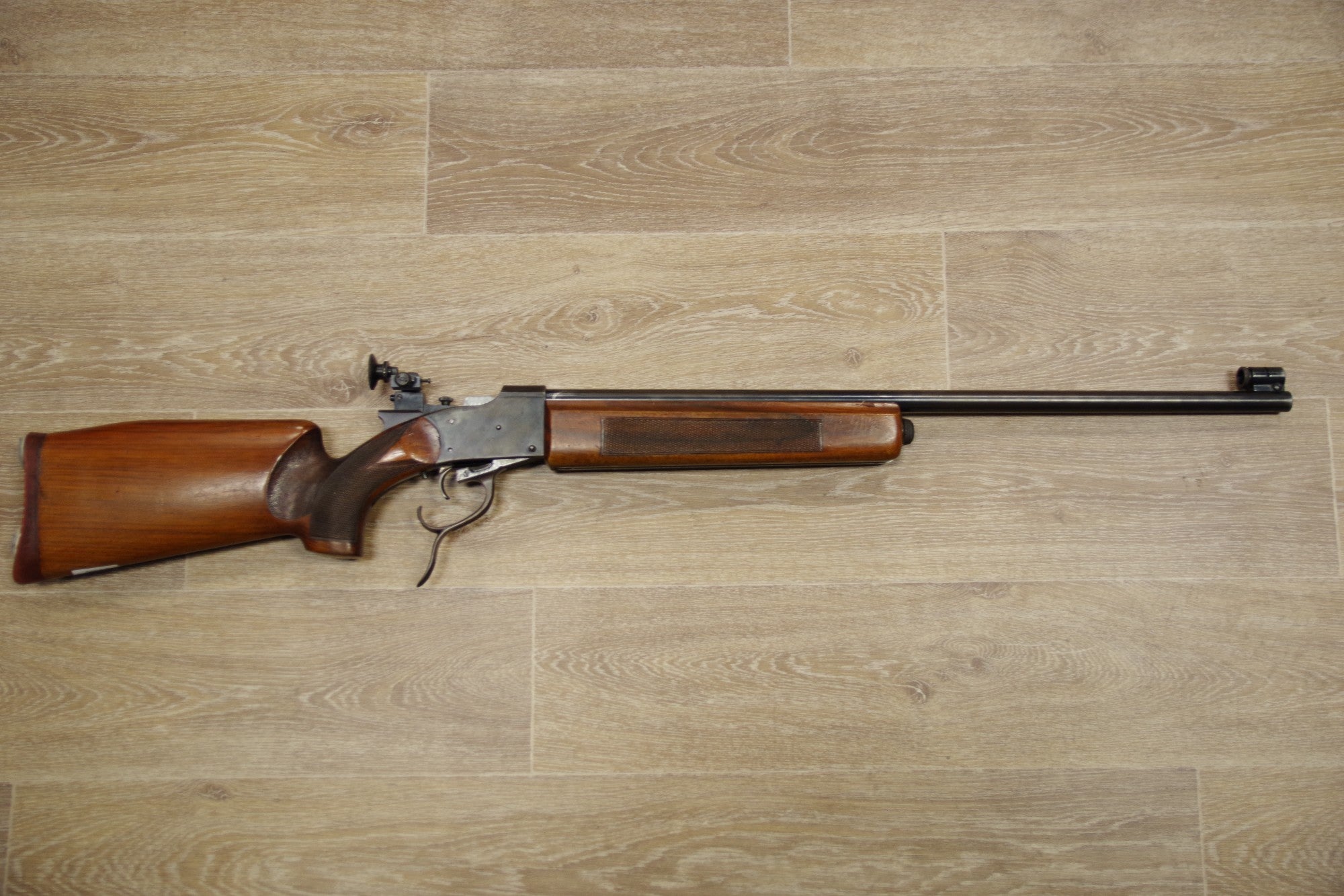 S/H WEIHRAUCH HW52 FALLING BLOCK SINGLE SHOT RIFLE 22LR (FY090)