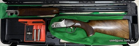 Italian made, 30 inch barrel and high grade walnut oil finish. Has some minor marks. Comes cased with 4 chokes. Buyer to pay postage or pick up Grafton NSW. $15