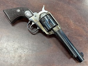 RUGER
VAQUERO
45 LONG COLT
6 SHOT
5.5 INCH BARREL
CLASSIC BLUED FINISH
CUSTOM STIPPLED TIMBER GRIPS
WITH RUGER EMBLEM
VERY SMOOTH ACTION
MANUFACTURED 1995
#56-00419

VGC+ $795