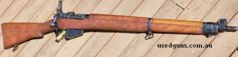 New Zealand issued "N.Z" stamped Savage No4 Mk1* with "U.S Property" markings. Very good/excellent wood condition with very minor storage marks. Very good black