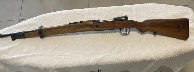 Spanish Mauser manufactured 1943-1957. It is a locally manufactured version of the 98k. Similar to the early German standard model 98 pre war production. Averal