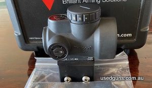 Mint condition, I have changed to mount screws to stainless steel as originals were flimsy. Probably shouldnt have bothered as I sighted it in and took it off a