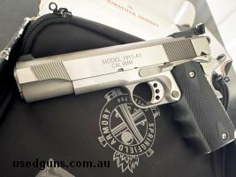 This firearm comes with full length 2 piece guide rod /adjustable¬¨‚Ä†¬¨‚Ä†match grade trigger/ adjustable sights / 2 mags / hogue finger grips Original timber 