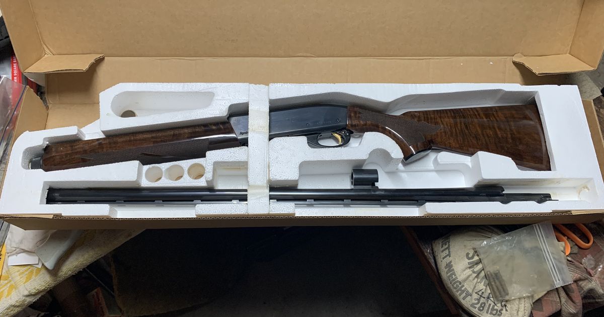 Remington 1100 Semi Auto