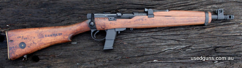 Lithgow 9mm bolt action rifle using Glock magazines. Based on a 1917 Lithgow action, custom built by TAP Custom. Great carbine rifle with overall length of 860m