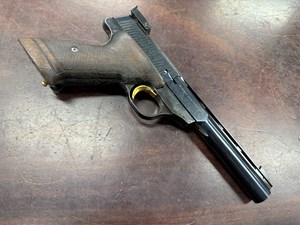 FN BROWNING
MEDALIST
22LR
10 SHOT
5 INCH BARREL
ORIGINAL CHECKERED TIMBER GRIPS
BLUED FINISH
ADJUSTABLE REAR SIGHT
ORNATELY ENGRAVED FRONT GRIP FRAME
#33412

VGC+ $379