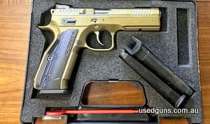 CZ Shadow 2 Bronze 9mm is in excellent condition. Comes cased with 3x magazines. Would suit a new buyer. Comes with magazines that are NSW compatible. Make sure