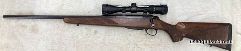 Left handed Tikka T3 hunter in 223. Apart from a small mark on the barrel from where it looks like it sat in the safe there isn't a mark on it. Freight is free 