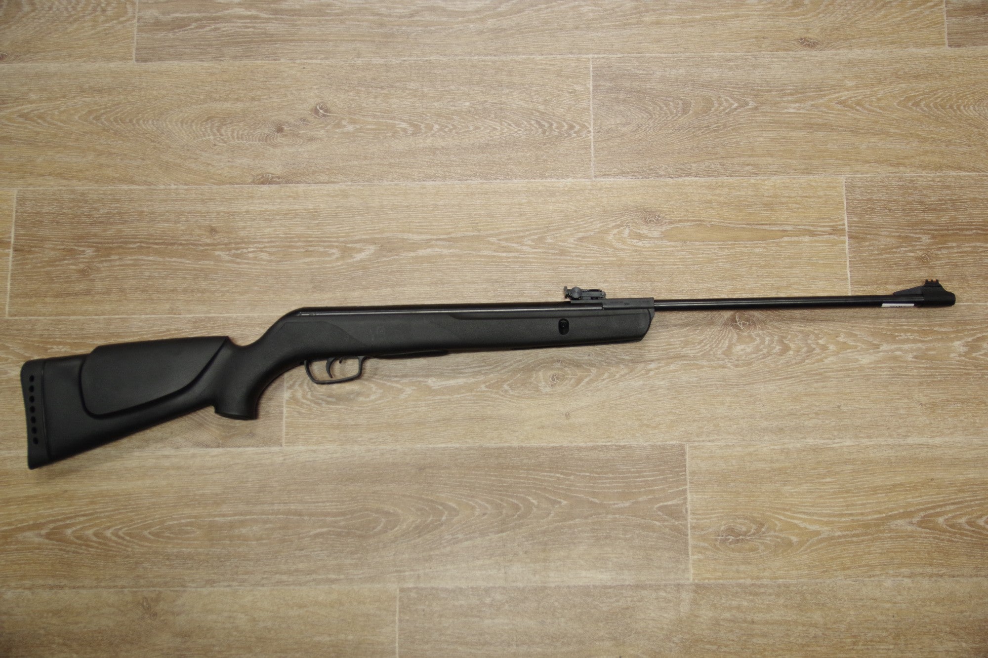 S/H GAMO BIG CAT 1000 AIR RIFLE 22 (FW132)