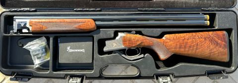 As new limited edition 525 autumn silver sporter (used once, fired 80 shells only) . Factory adjustable comb, 2 x recoil pads 12mm and 19mm, 5 x extended factor