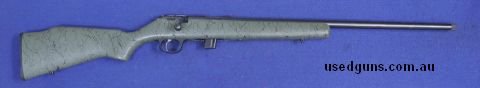 Green stock, blue barrel, detachable magazine