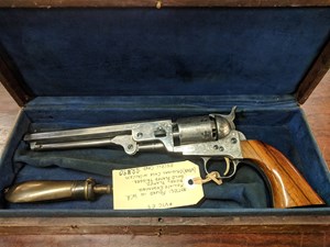 COLT
1851 NAVY
150TH ANNIVERSARY 1834-1934
36CAL, 6 SHOT
CIRCA 1984
VICTORIA 150 ON LHS
SOUTHERN CROSS UNDER CROWN ON RHS
ENGRAVED, GOLD PLATED TRIGGER
NICKEL PLATED
WORN ORIGINAL CASE WITH ACCESS
#VICE 3

EXC $2890