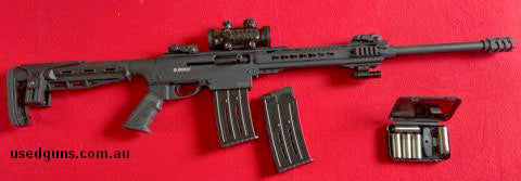 This Berika EXT 12 Black Ops straight pull shotgun comes with 2 x 5 round magazines, muzzle break , open aperture flip up sights and 5 chokes as standard as wel