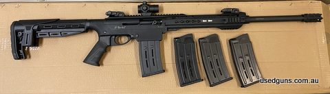 Very good condition Berika Blacops straight pull shotgun, chambered in 12G. Comes with 4 x 5 round magazines, picatinny rail mounted red dot scope, 5 chokes and
