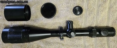 top quality scope with lifetime warranty reticule NP R2 click adj .125MOA with level few small marks no dents no box txt me for photos 0428986286 price is with 