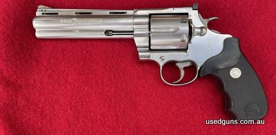 Colt Anaconda .44 Magnum in stainless steel. Smooth action. Freight can be arranged to your dealer