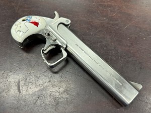 AMERICAN DERRINGER CORP
M-6
TEXAS MODEL 
45ACP
6" BARREL
STAINLESS STEEL
IVOREX GRIPS
#135965

UNFIRED $499