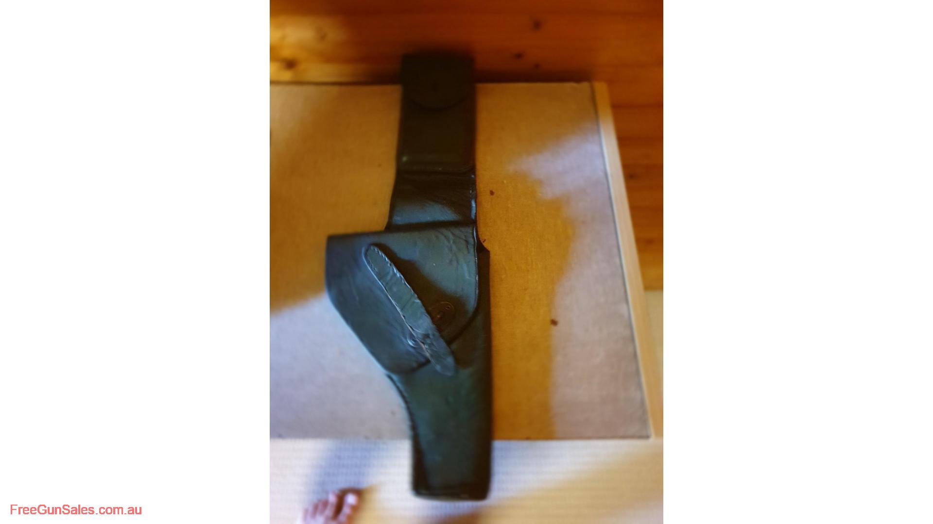 Holster Leather with Magazine pouch Ipswich