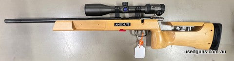 Anschutz 64 left hand in very good condition. Few marks on stock as how in photos. Comes with Zeiss Duralyt 3-12x50.