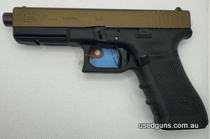 Gen 4 bronze with 2 magazines , has a hardcase and 2 mags with instruction booklet. price includes postage to nominated dealer apart from western australia