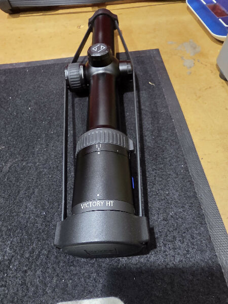 Zeiss HT 1.1-4x24 reticle 60 illuminated, 30mm tube. Brand new hasnt been used before just mounted, has a slight ring mark hard to see. Comes with original lens