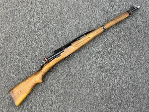 SWISS
SCHMIDT RUBIN
1911 CARBINE
7.5X55, 6 SHOT
STRAIGHT PULL ACTION
MATCHING NUMBERS
SWISS MILITARY MARKINGS
MANUFACTURED 1916
ORIGINAL LEATHER SLING
& MUZZLE COVER
#50130

VGC+ $1290