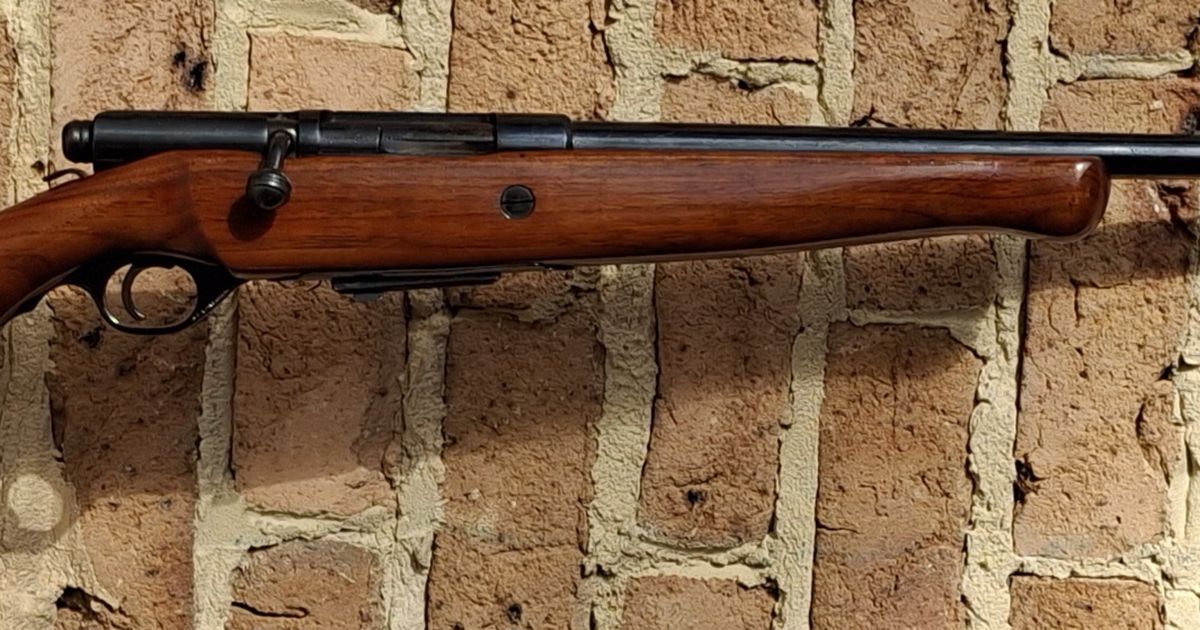 Mossberg 20g bolt action shotgun
