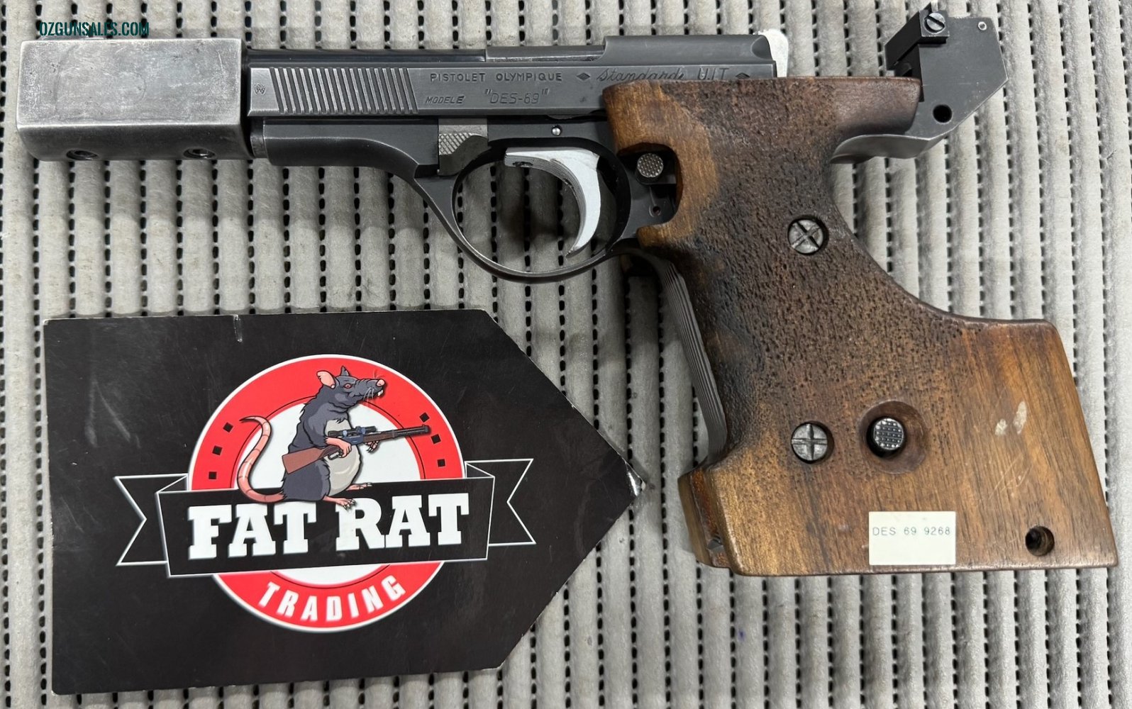 UNIQUE DES 69 MATCH 2nd HAND 22LR T2315