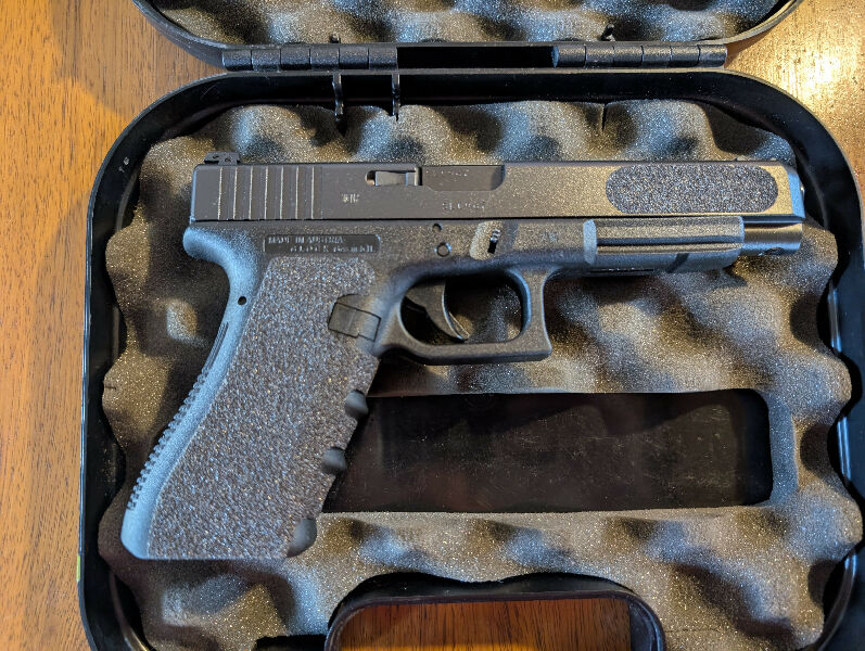 Glock 34 Gen 3 in excellent condition