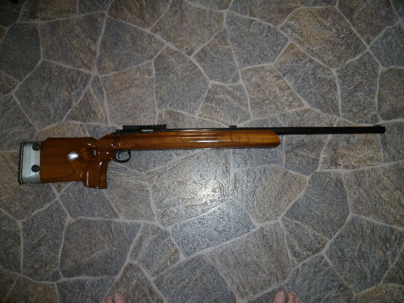 Winchester 52 E International Match Very Rare 1 of 550 made Collectors grade a must have for the serious collector.