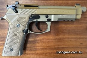 Beretta M9A3 9mm handgun. Is in very good condition. Comes cased with 3 mags. Has a few minor cosmetic marks.