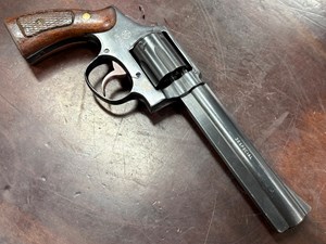 NORINCO
MODEL M150MK1
38 SPECIAL
6 SHOT
6 INCH BARREL
CLASSIC BLUED FINISH
CLASSIC TIMBER GRIPS
CLEAR CHINESE MILITARY MARKINGS
RARE EXPERIMENTAL MODEL
MODERN COLLECTABLE HANDGUN 
#XP007

AS NEW $595