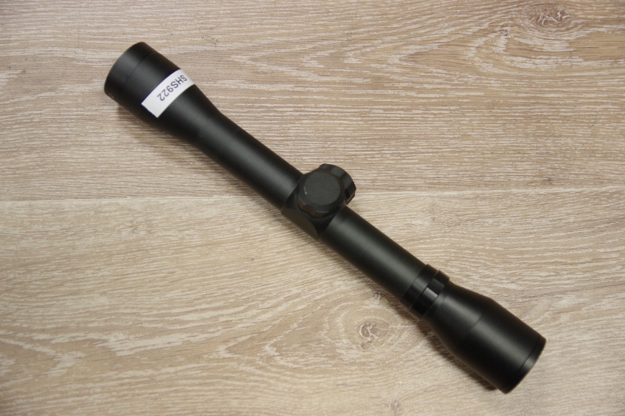 S/H CROSMAN 4x32 SCOPE (SHS922)