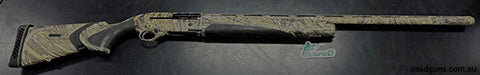 Beretta A400 Xtreme 12g Camo in Good condition, Comes with 2 chokes and hard case.