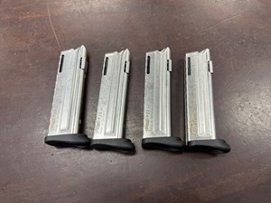 WALTHER
P22
22LR
10 SHOT
ORIGINAL MAGAZINES
EIGHT ONLY

EXC+ $49 EACH