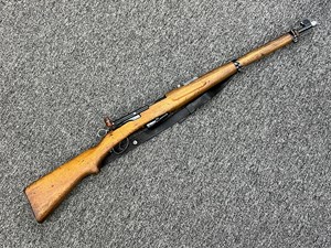 SWISS
SCHMIDT RUBIN
1911 CARBINE
7.5X55, 6 SHOT
STRAIGHT PULL ACTION
MATCHING NUMBERS
SWISS MILITARY MARKINGS
MANUFACTURED 1925
ORIGINAL LEATHER SLING
& MUZZLE CAP
#132049

EXC+ $1290