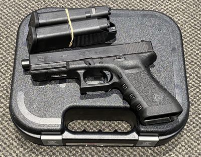 USED GLOCK 17 9MM 10RND B/R 123MM 2MAG CASED SN: BPGT737