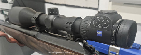 Zeiss Conquest DL 3-12x50 Made in Gernany illuminated scope, reticle 60. Comes with scope bikini covers, no box and does NOT come with scope rings. Please text 