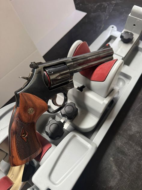 Smith & Wesson 586 - 357 Calibre