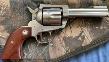 Was used for back up gun for Western Action , very limited use , around 500 rounds fired . Non matching Ruger hard case , Price includes postage to Eastern stat