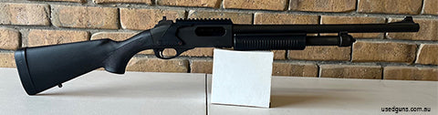 Remington 870 12G pump action shotgun, factory fitted scattergun tech ghost ring sights. fitted mesa tactical picatinny rail with integrated 6round shell holder