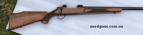 Heavy barrel varmint 22/250 in very good condition with mounts. Blueing and timber in very good condition, this rifle hasn‚Äö√Ñ√¥t seen a lot of work at all. Se