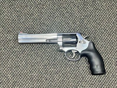 Used Smith & Wesson 686 .357 6" / SN: DCC1674