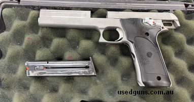 Used Smith and Wesson 2206 Stainless Steel .22LR Semi Auto pistol. Good condition. 1 Magazine