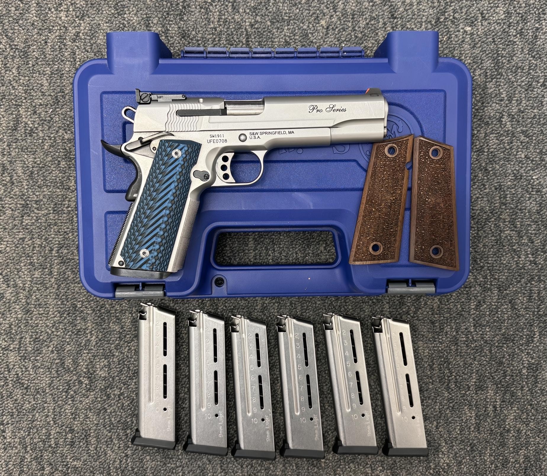 Pre-Owned | S&W 1911 Pro Series 9mm