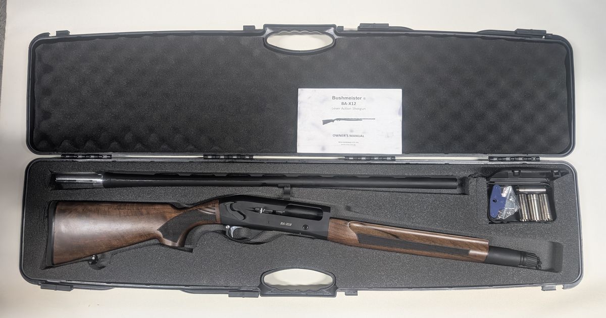 Bushmeister BBA1228W BA-X12 with 28 inch vented rib barrel