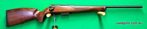 In immaculate condition, no nicks or scratches anywhere, comes with spare mag. Postage charges extra