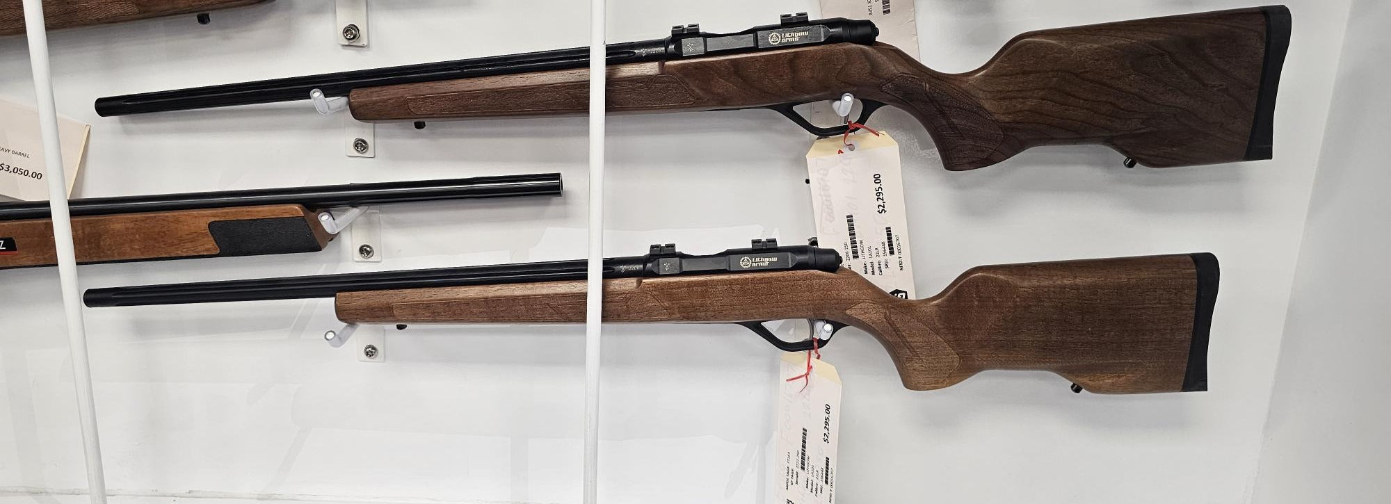 LITHGOW LA101 22LR WALNUT FLUTED MIDNIGHT BLUE 10 YEAR ANNIVERSARY MODEL