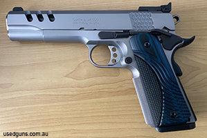 1911 PERFORMANCE CENTRE ‚Äö√Ñ√¨ Like Brand New 45ACP, 8 SHOT STAINLESS STEEL ADJUSTABLE SIGHTS Special Features Performance Center Action Job, 3.5-4 lb. trigger